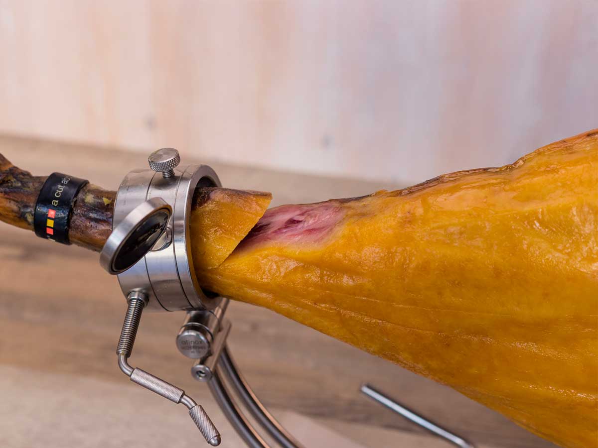 How to pick a good ham LA JAMOTECA