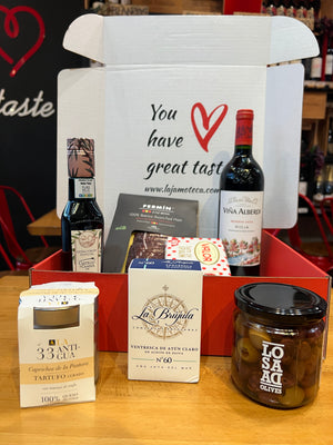 
                  
                    Buena vibra Gift Box
                  
                