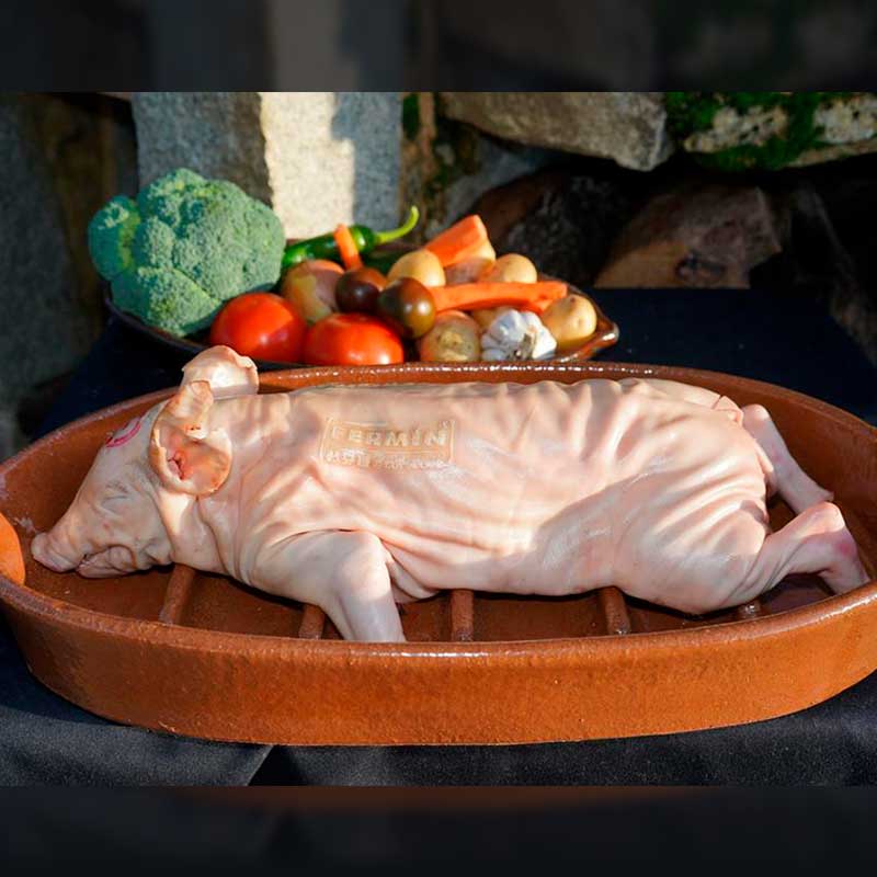 FERMIN 100% Ibérico Cochinillo (100% Ibérico suckling pig)
